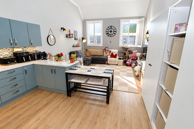 Flat 2, Frances Court, Herne Bay photo 4
