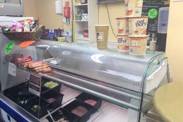 Restaurant/cafe for sale in Cafe & Sandwich Bars HX3, Northowram, West Yorkshire