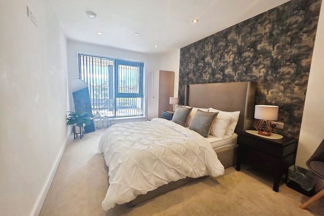 Flat 28 Axis, 32, York Road, West Yorkshire, United Kingdom photo 4
