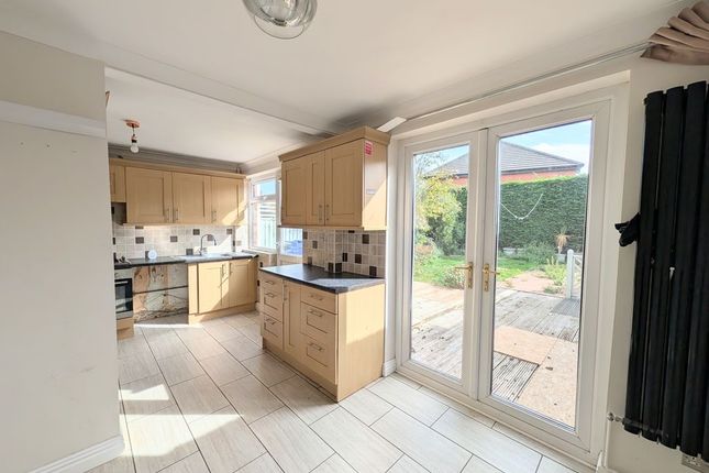 83, St. Ives Crescent, Grimsby photo 4