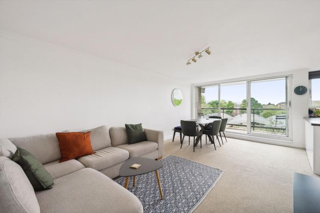 Thumbnail Flat to rent in Robins Court, Petersham Road, Richmond, Surrey