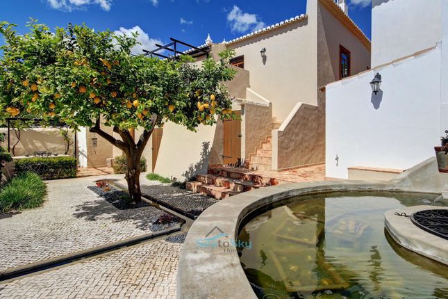 Villa for sale in Silves, Algarve, Portugal