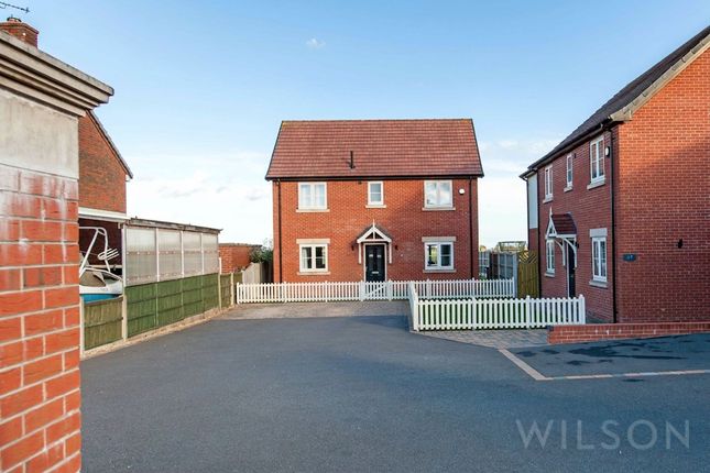 4-bed detached on 57 Rowthorne Lane, Chesterfield, £385,000