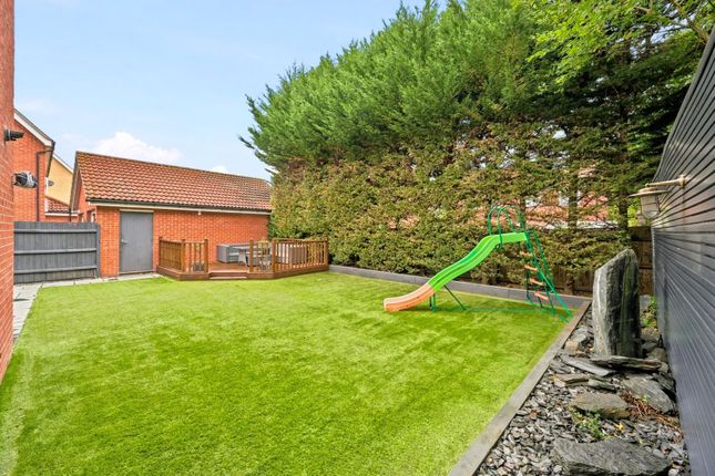 Chapmans Close, Dunmow photo 4