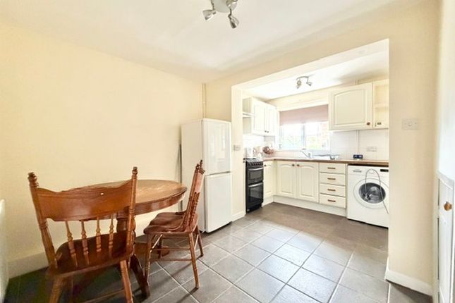 34, Grimsby Road, Louth photo 2