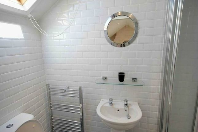 40 Kitchener Street, Sunderland photo 3