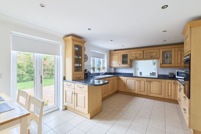 41, Hall Barn Road, Ely photo 2