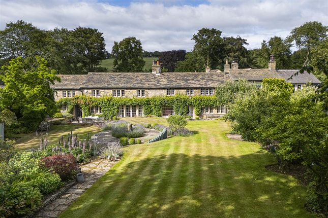 4-bed house on Woodwell, 5, Gawthorpe Green Lane, Huddersfield, £750,000