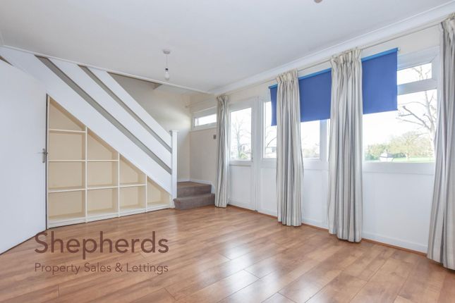 2A The Precinct, High Road, Broxbourne photo 3