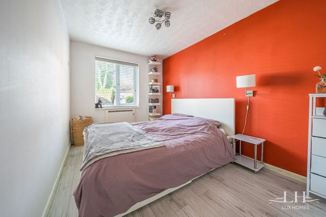 Flat 9, Trienna Court, Brentwood photo 3