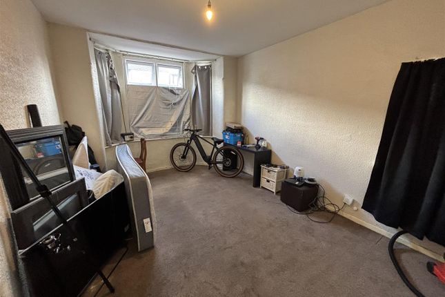 546, Bryn Road, Wigan photo 4