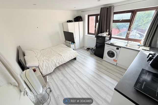 Cranbrook Road, Ilford photo 2