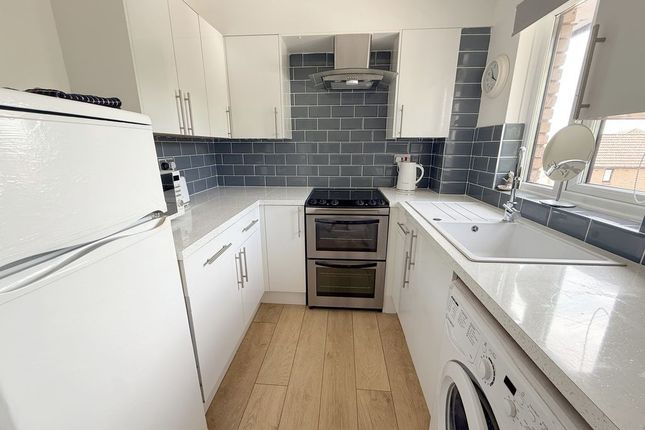 24, Bornedene, Potters Bar photo 2