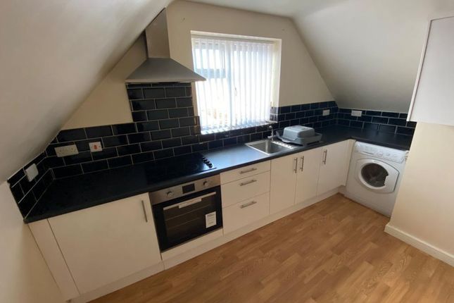 Flat to rent in Station Road, Ilkeston