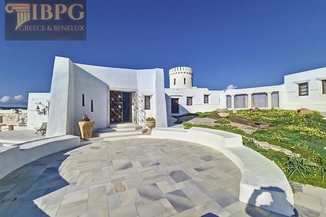 Villa for sale in Street Name Upon Request, Paros, Gr