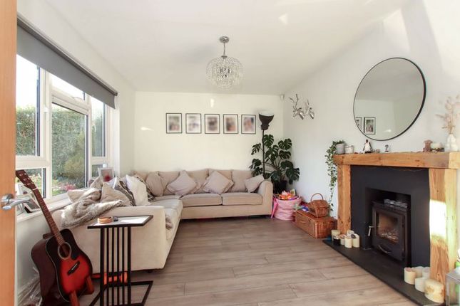 9, Oliver Close, St. Albans photo 2
