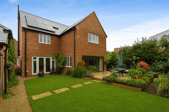 9, Rushington Close, AYLESBURY photo 4