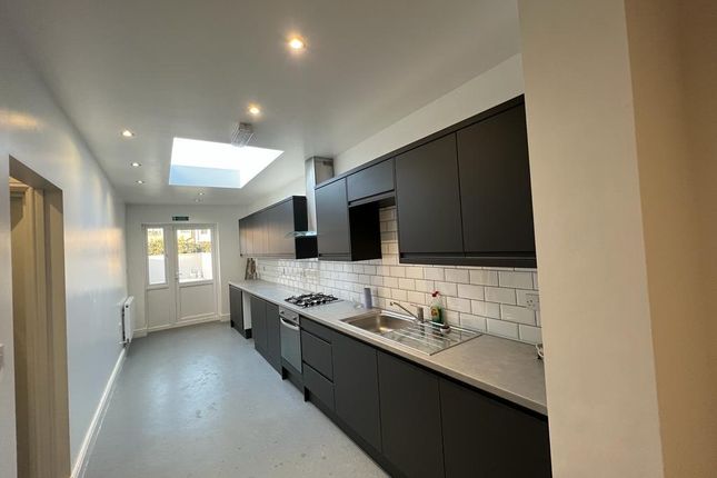 Thumbnail Terraced house to rent in Mortlake Road, Ilford