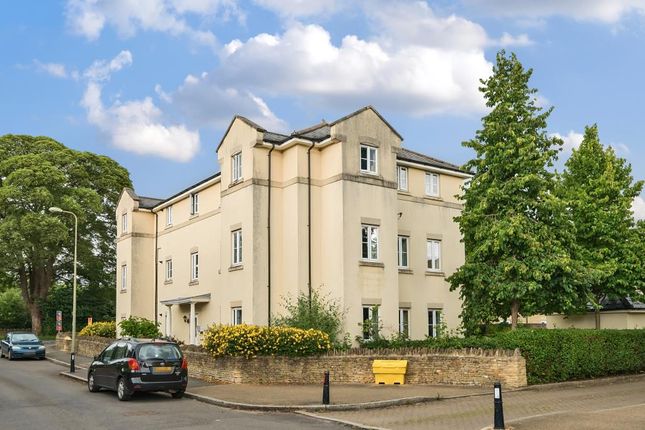 Flat for sale in Chipping Norton, Oxfordshire