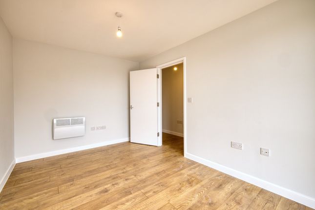 Flat 2, 5-7, Allenby Road, Kent photo 4
