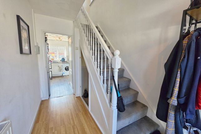 4, West View, Barnsley photo 2
