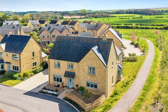 2, Wellington Way, Chipping Norton photo 4