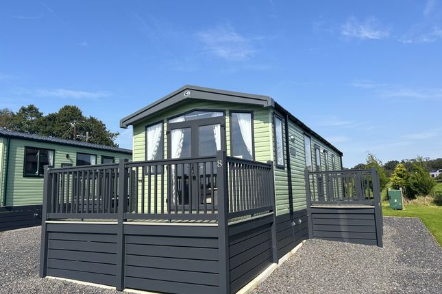 2-bed caravan on 8 Lakeside,, The Horns Dam, Goosnargh, £73,995