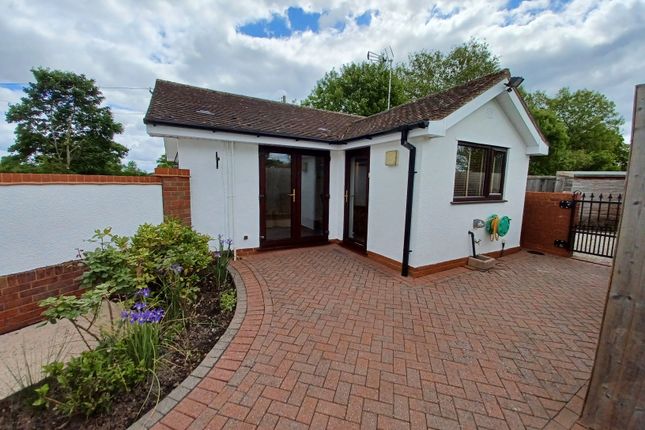 Thumbnail Bungalow to rent in The Annexe At 2048 Warwick Road, Knowle, Solihull, West Midlands