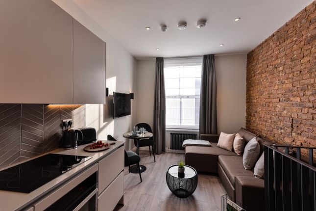 Thumbnail Flat to rent in 21 Linden Gardens, Notting Hill