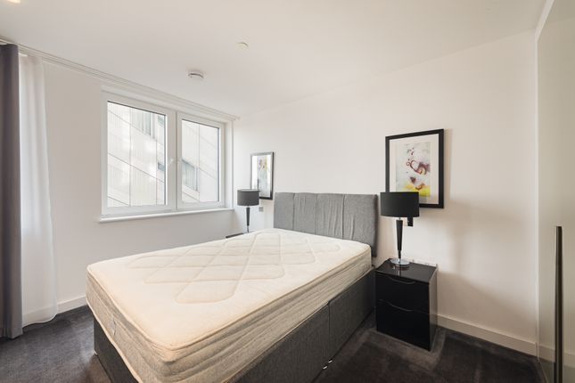 Flat 111, Eagle Point, London photo 4