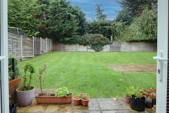 2, Fordview, High Wycombe photo 4
