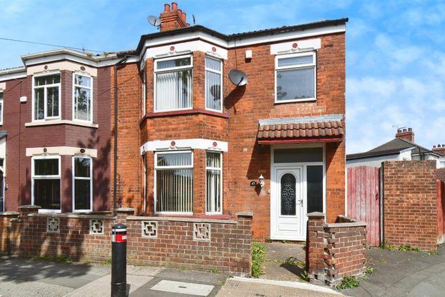 End terrace house for sale in Southcoates Lane, Hull