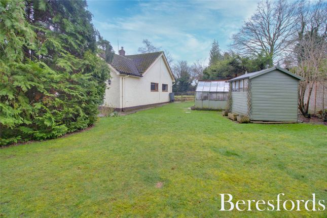 Bungalow for sale in Foxborough Chase, Stock