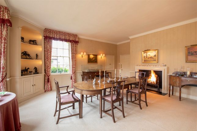 Country house for sale in Chieveley, Newbury
