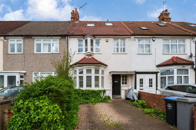 Terraced house for sale in Doyle Gardens, London
