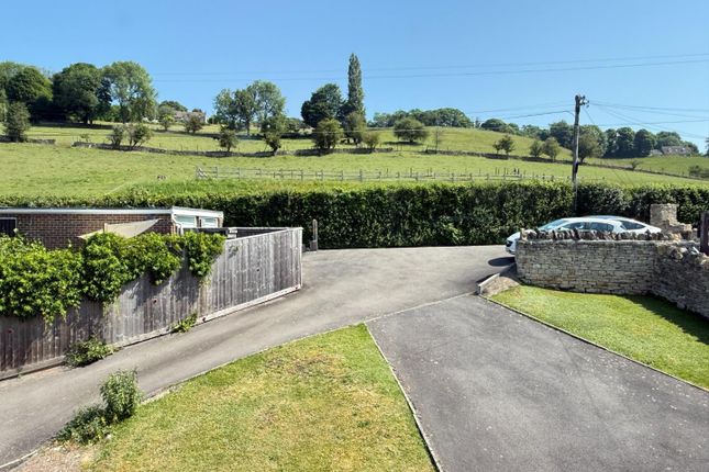 1 Claires Close, Bourne Lane, Stroud photo 2