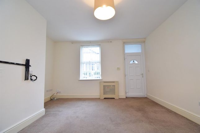 74, Springstone Avenue, Ossett photo 4