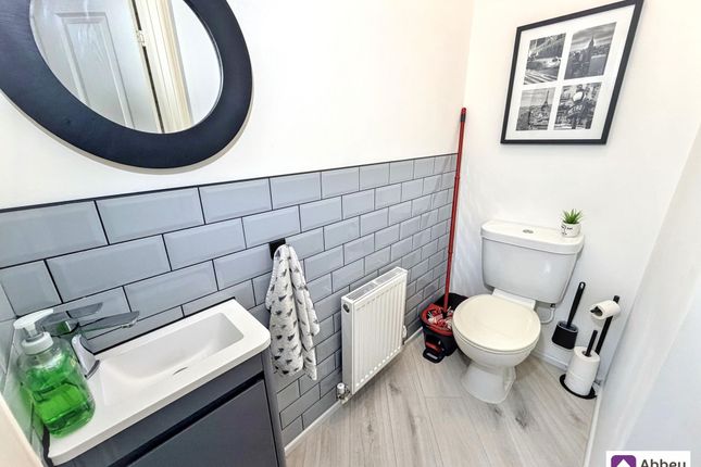 16 Newbiggin Place, Leicester photo 4