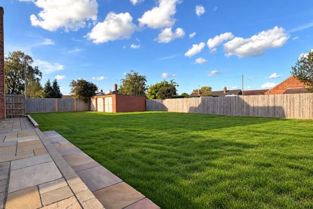 19A, Village Way, Newark photo 2