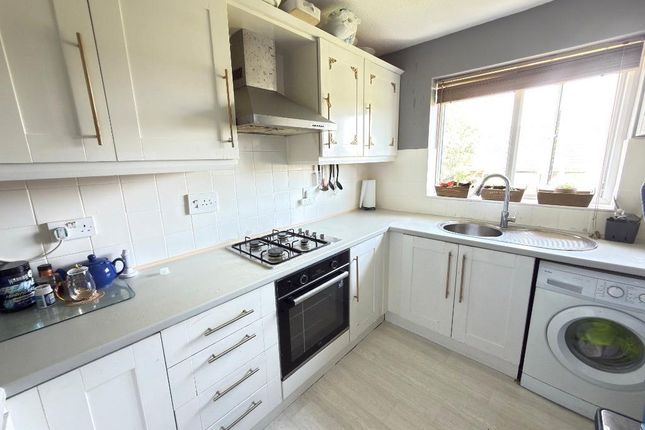 66, Moreton Road North, Luton photo 3