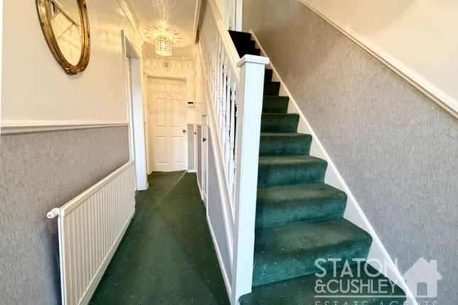 21 Hickory Close, Nottingham photo 3