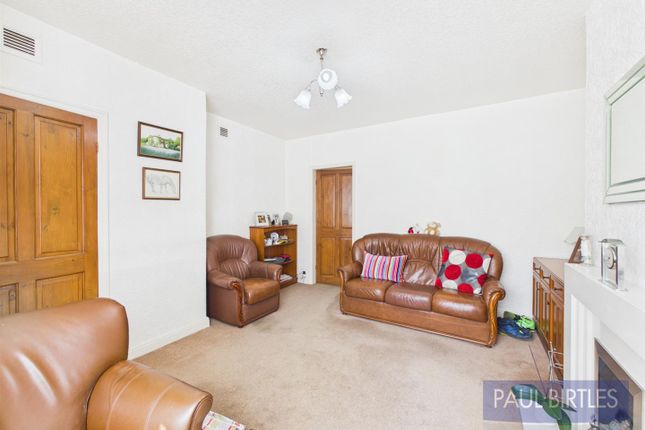 11, Newbury Drive, Trafford photo 4