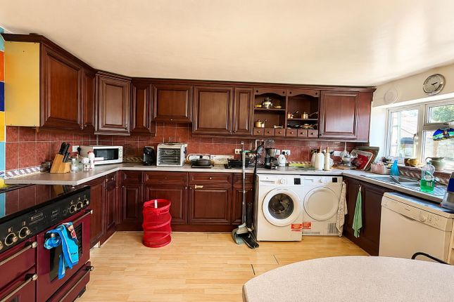 77, Mount Pleasant Road, Hastings photo 4