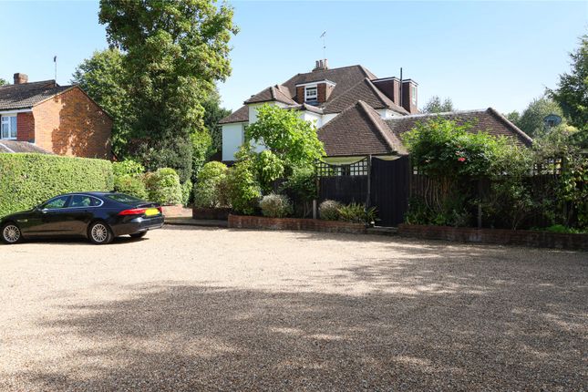 Flat for sale in Round Oak Road, Weybridge, Surrey