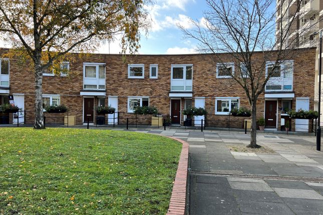 Thumbnail Flat for sale in Clare Gardens, Blenheim Crescent, London