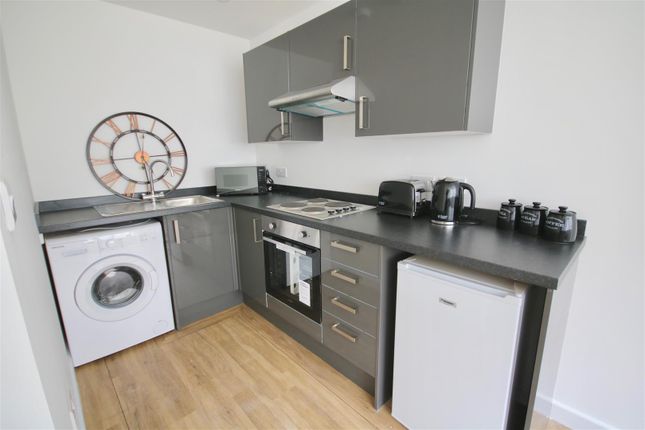 Flat to rent in Enterprise House, Isambard Brunel Road, Portsmouth