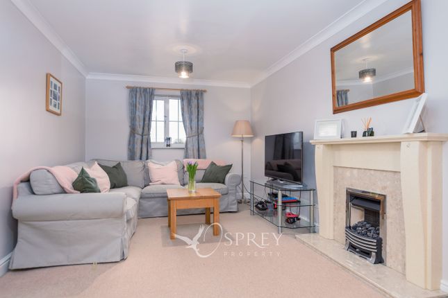 Terraced house for sale in Bridge View, Oundle, Northamptonshire