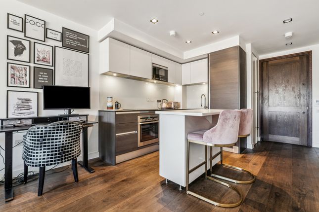 Flat 23 Macaulay Walk, 29, Macaulay Road, London photo 2
