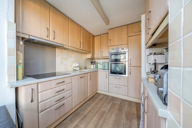 9, Sutton Road, Newbury photo 2