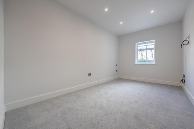 Flat for sale in Cherry View, Beech Road, Hadleigh